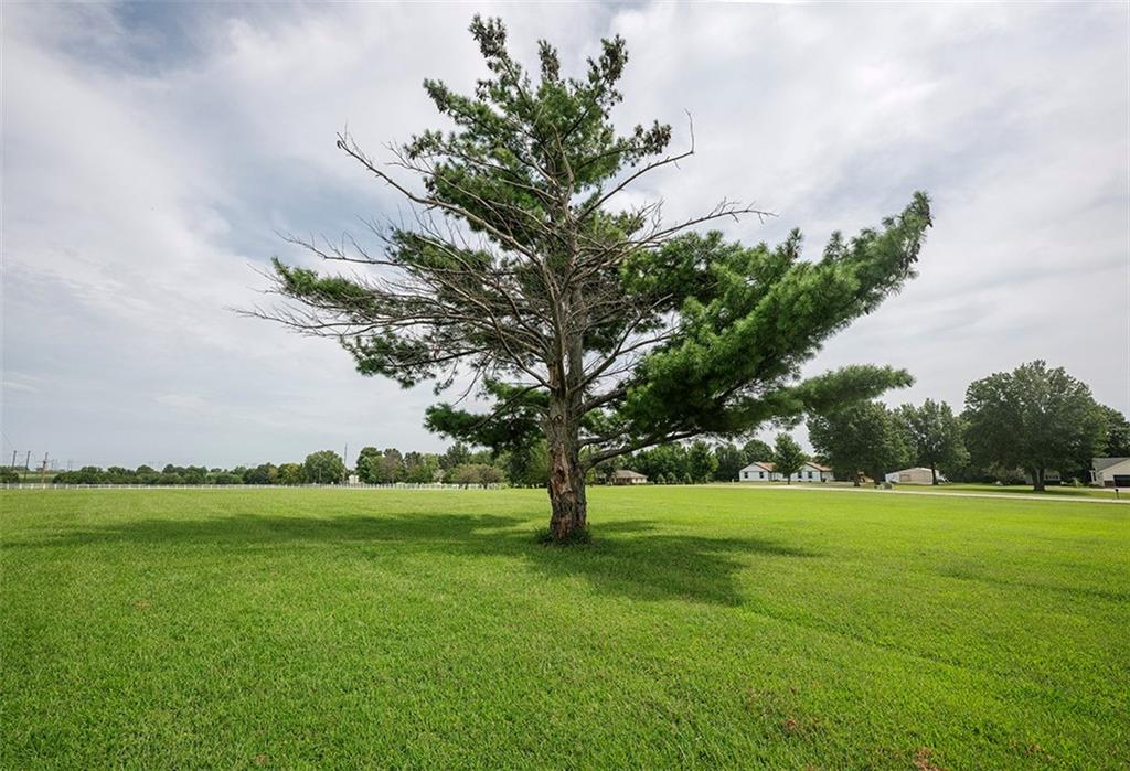 24504 E 248th Street, Harrisonville, MO 64701