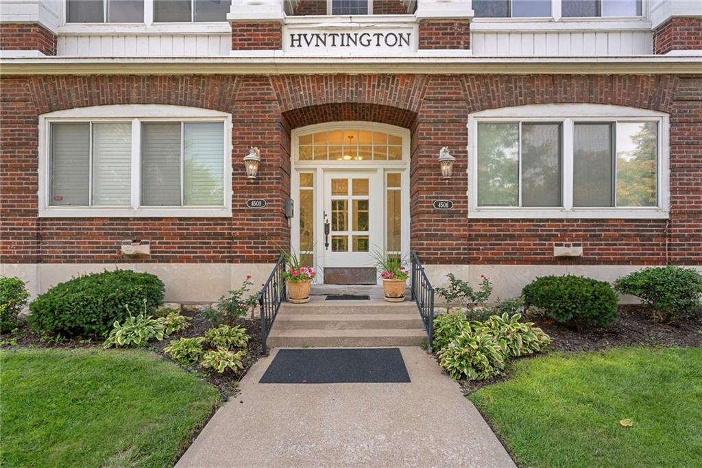 4506 JC Nichols Parkway, Kansas City, MO 64111