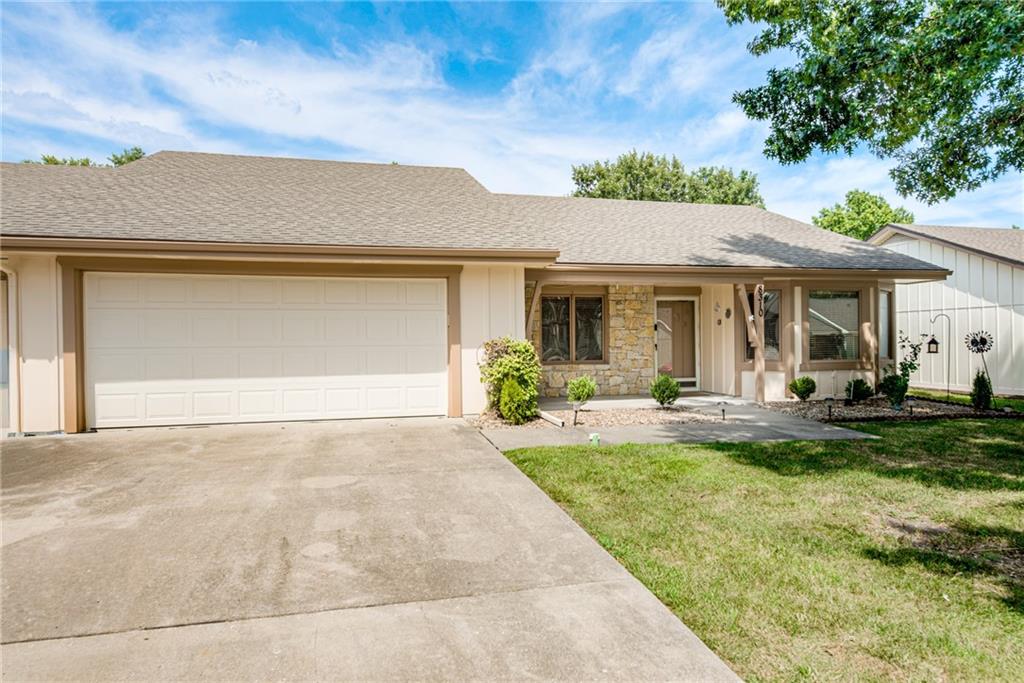 8310 E 190th Street, Belton, MO 64012