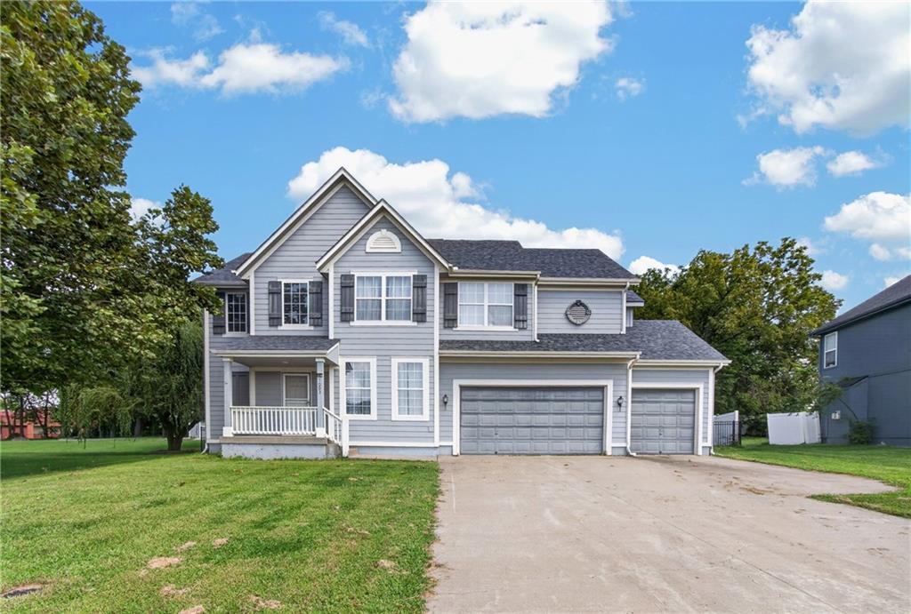 1003 Colonial Drive, Pleasant Hill, MO 64080