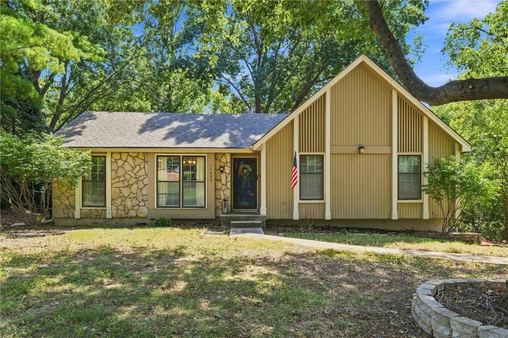 11309 W 99th Street, Overland Park, KS 66214
