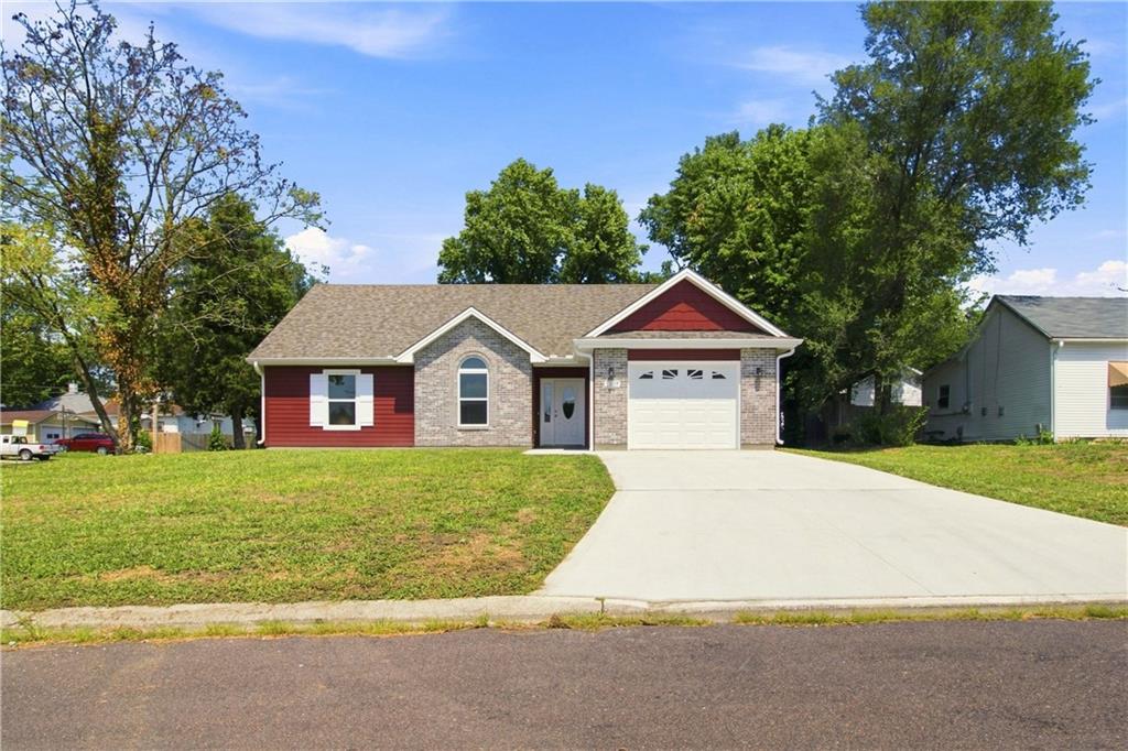 1207 E 11TH Street, Sedalia, MO 65301