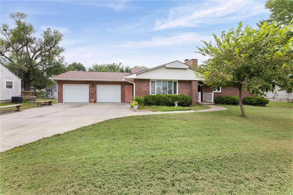 940 S Ash Street, Ottawa, KS 66067