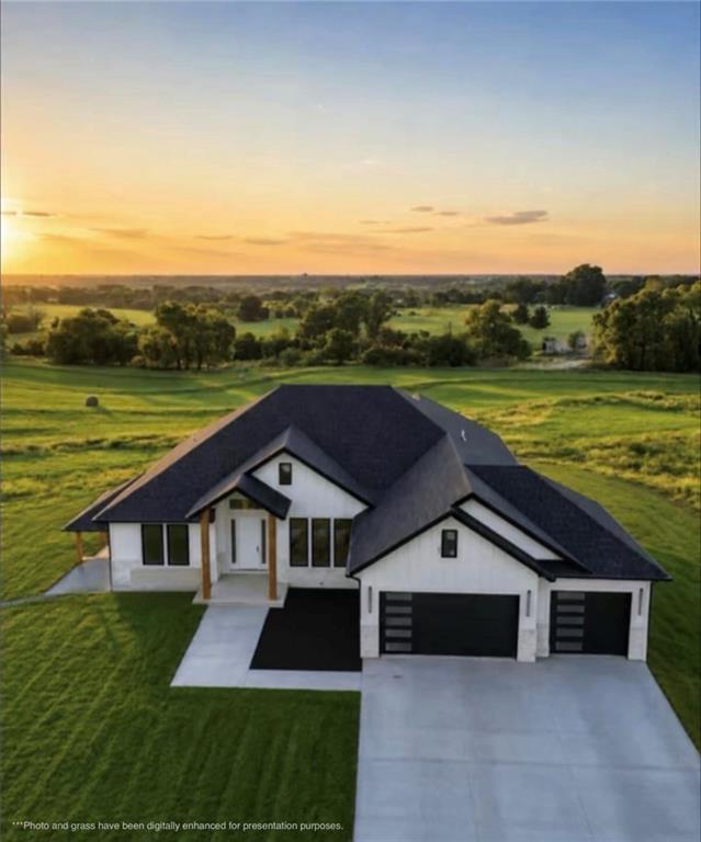 22663 Cherry Tree Lane, Sedalia, MO 65301