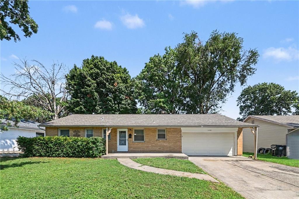 13008 E 38th Street, Independence, MO 64055