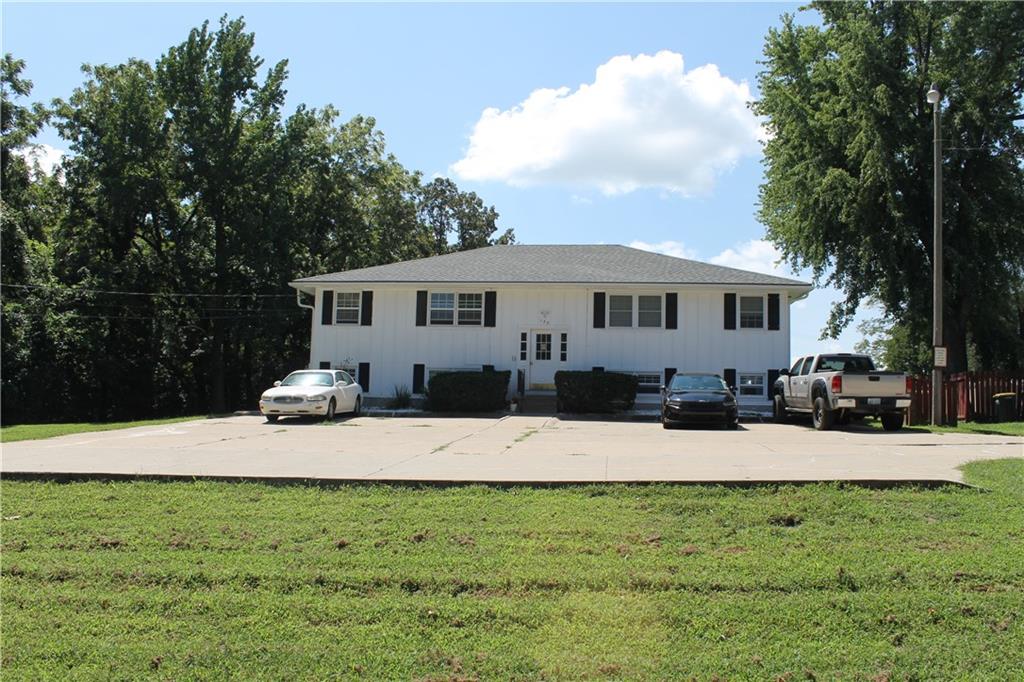 120 EMILE Street, Lansing, KS 66043