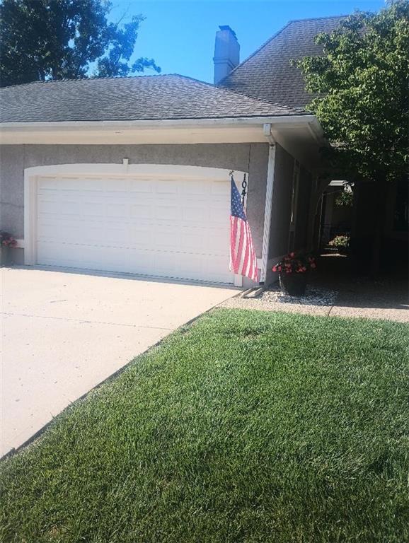 10414 Garnett Street, Overland Park, KS 66214