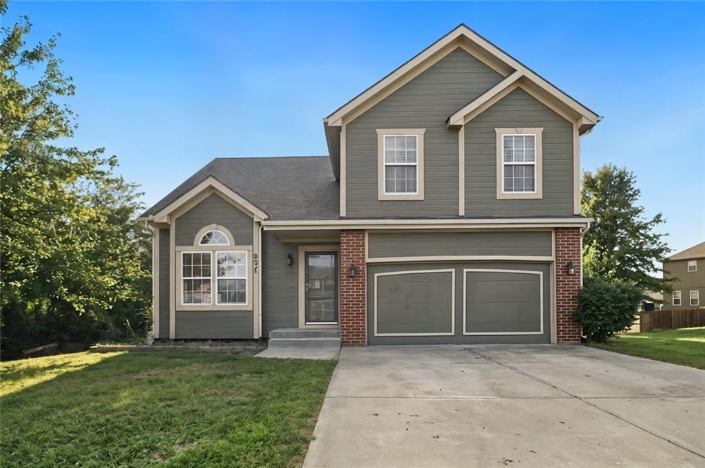 802 N Cypress Circle, Kearney, MO 64060