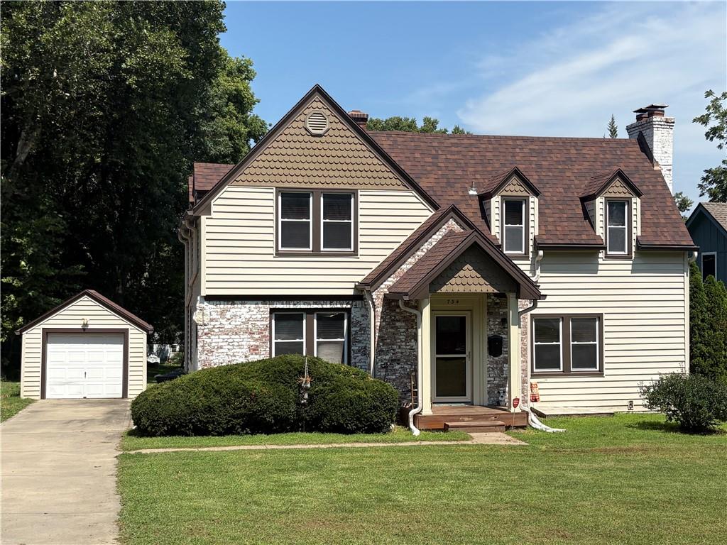 734 E MANOR Road, Independence, MO 64055