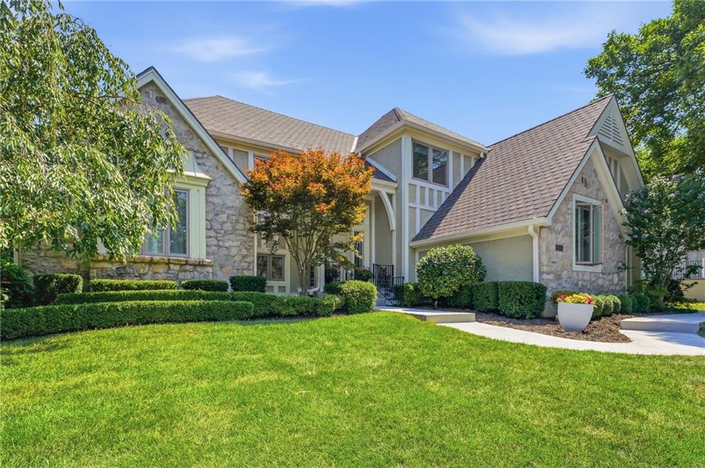 12401 Granada Road, Leawood, KS 66209