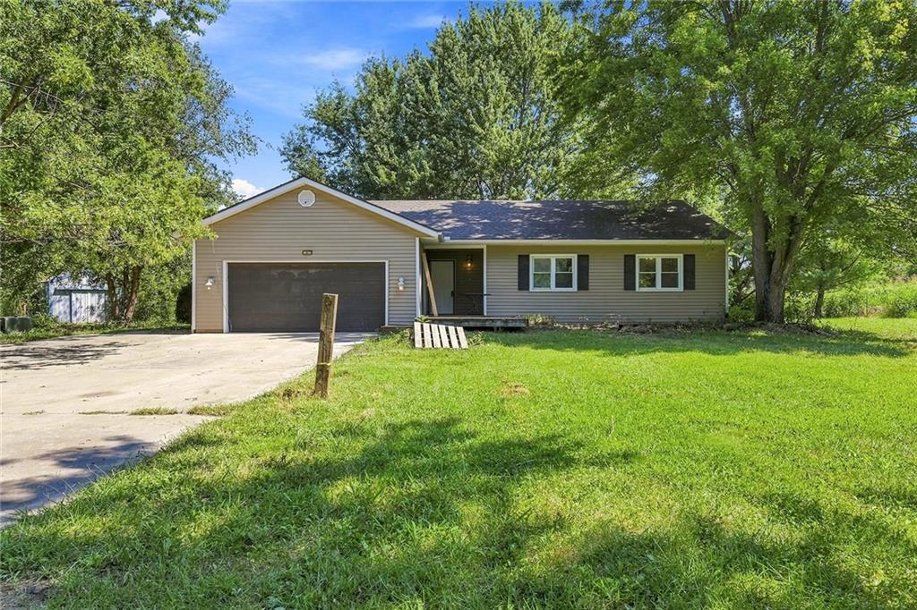 25791 Columbia Road, Paola, KS 66071
