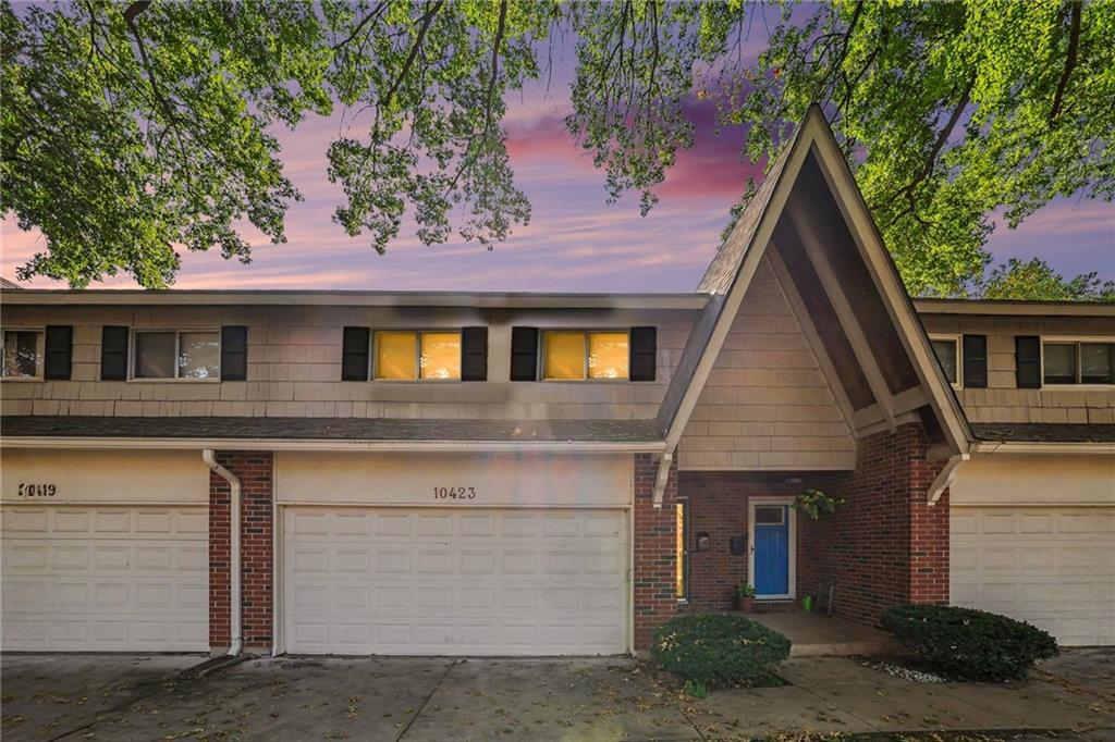 10423 ASH Street, Overland Park, KS 66207