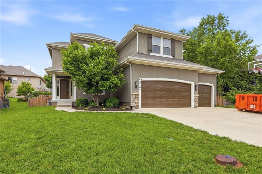 24504 W 80th Place, Lenexa, KS 66227