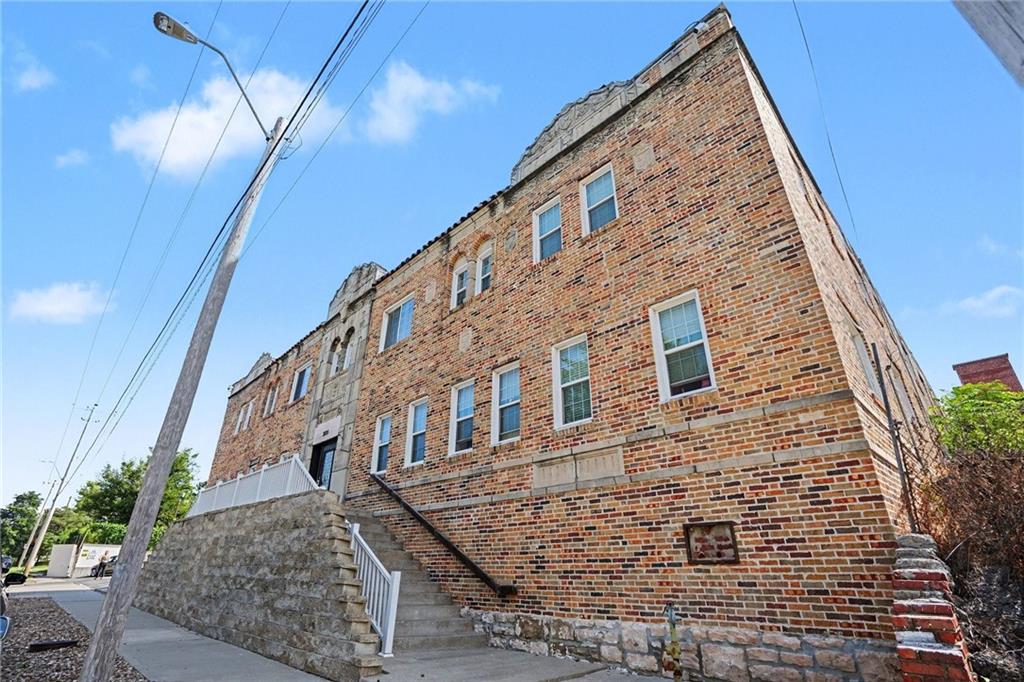 3035 Harrison Street, Kansas City, MO 64109
