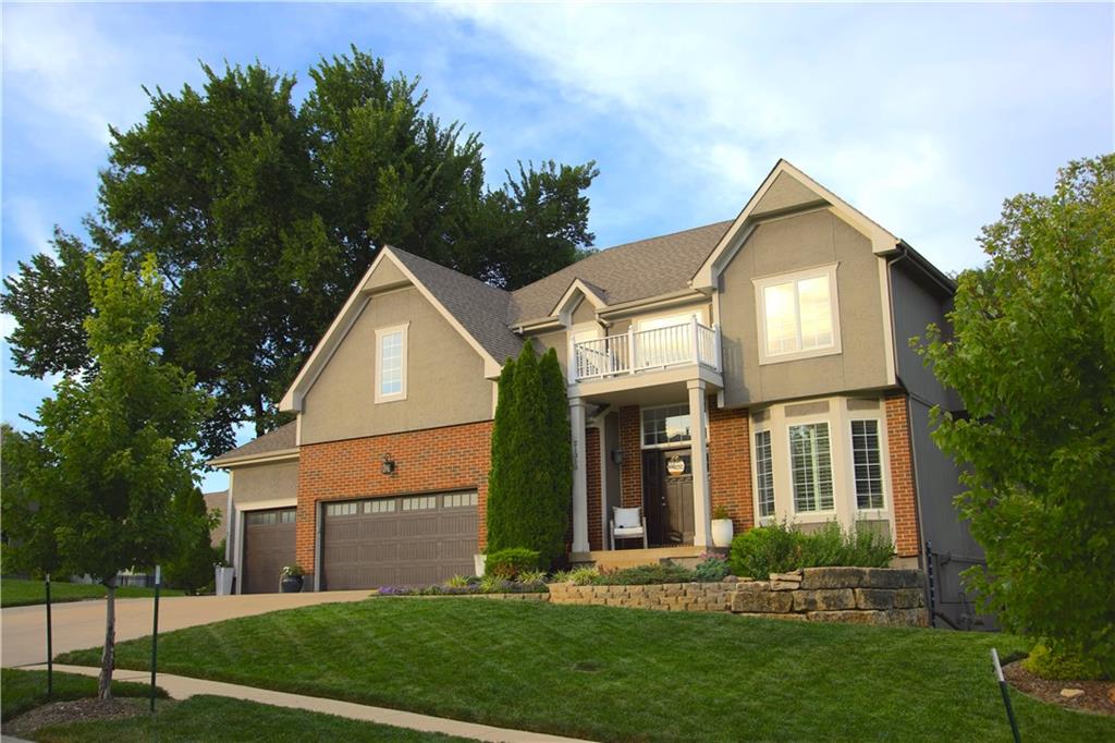 21310 W 81st Place, Lenexa, KS 66220