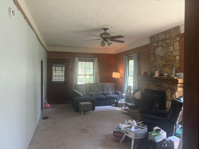 2824 N 156th Street, Basehor, KS 66007