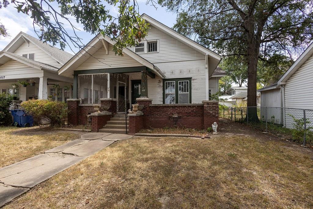 409 W 5th Street, Coffeyville, KS 67337