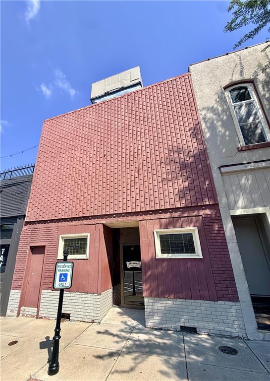 111 W Pine Street, Warrensburg, MO 64093