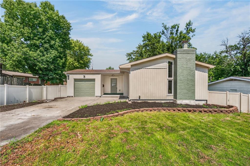 12204 E 46th Terrace, Independence, MO 64055