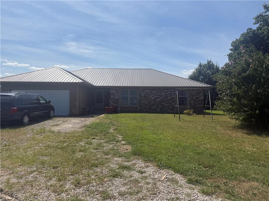 1886 Shawnee Road, Ottawa, KS 66067