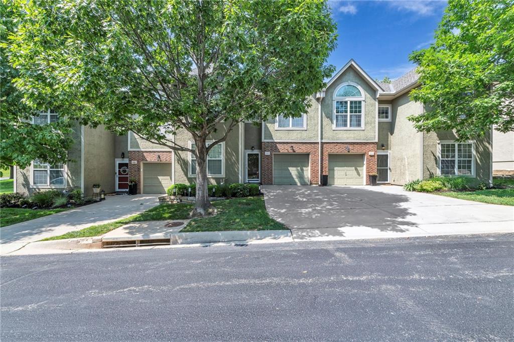 15828 W 61 Street, Shawnee, KS 66217
