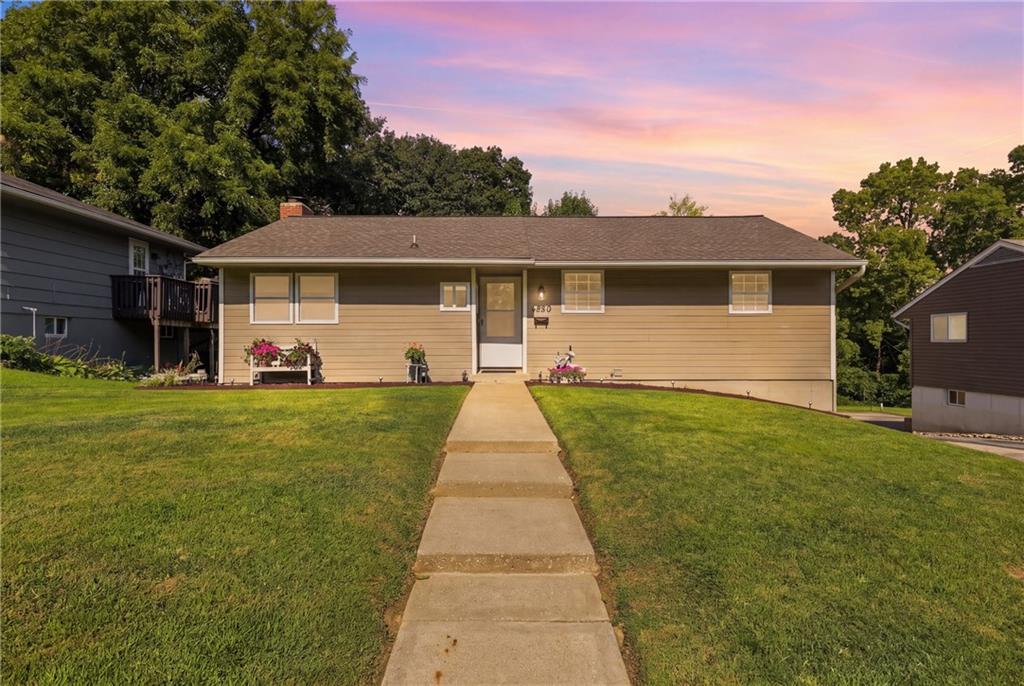 5440 N Cleveland Avenue, Kansas City, MO 64119