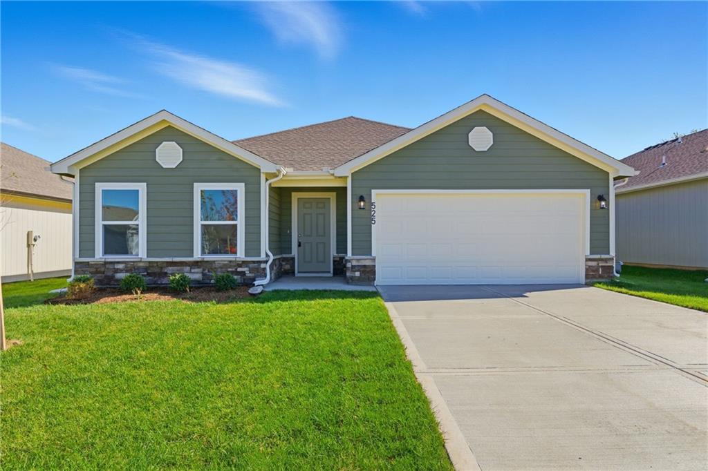 20323 W 195th Street, Spring Hill, KS 66083
