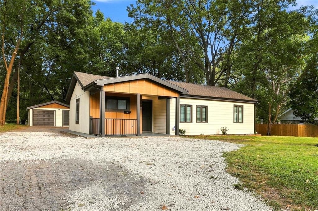 7001 Raytown Road, Raytown, MO 64133