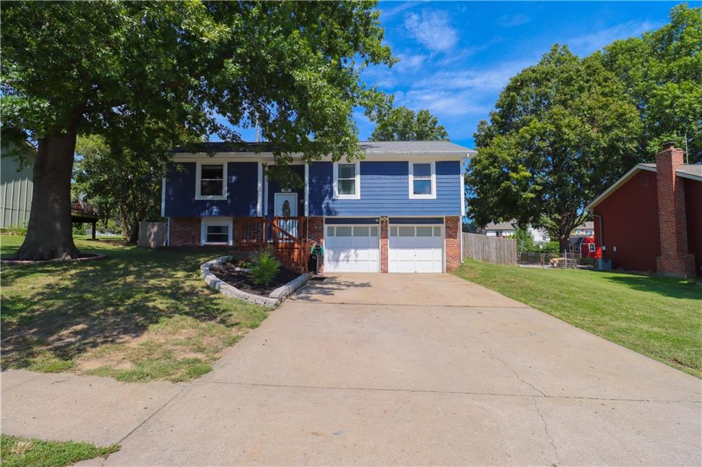 5420 Locust Avenue, Kansas City, KS 66106