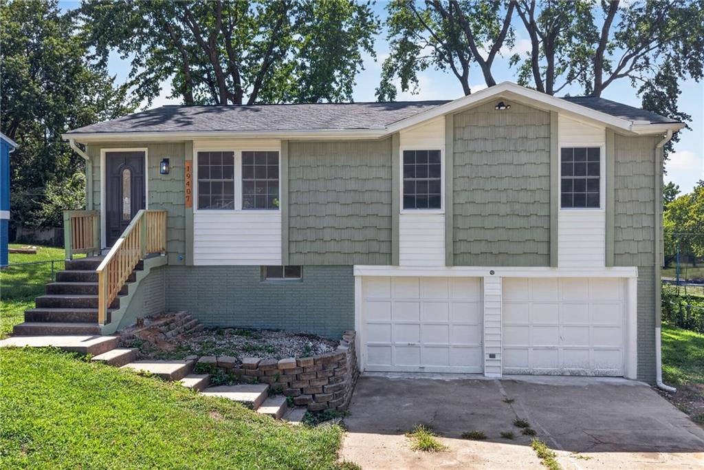 19407 E 5th Terrace Court, Independence, MO 64056