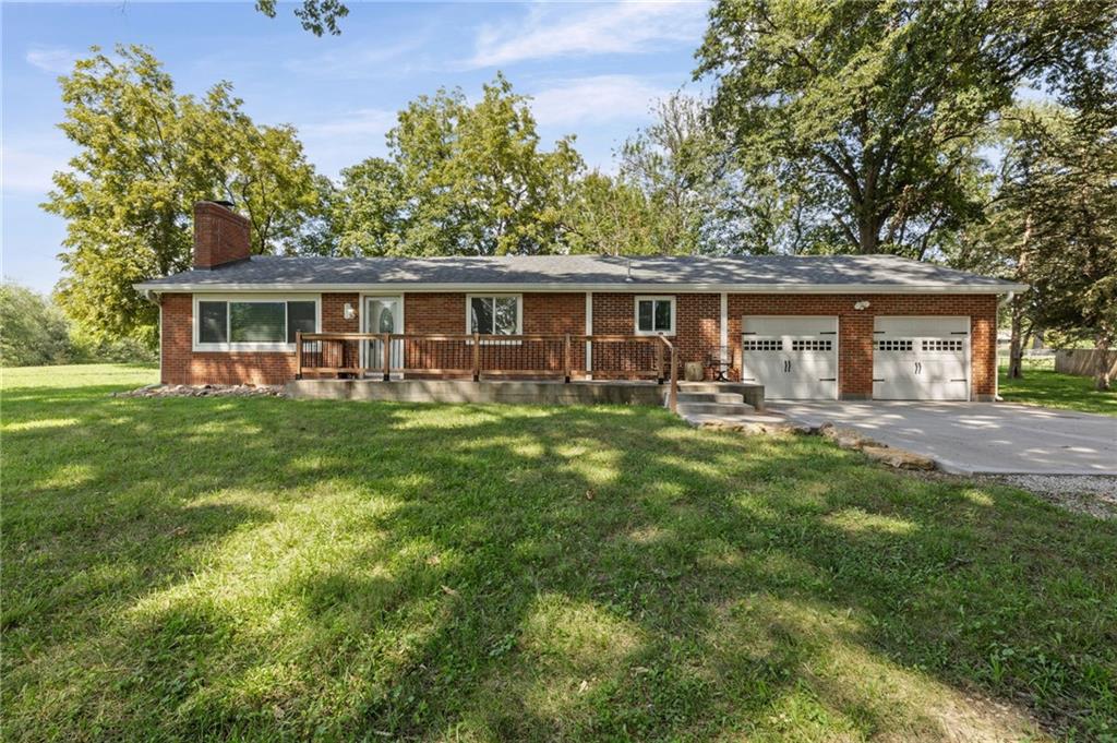 301 N 169 Highway, Smithville, MO 64089