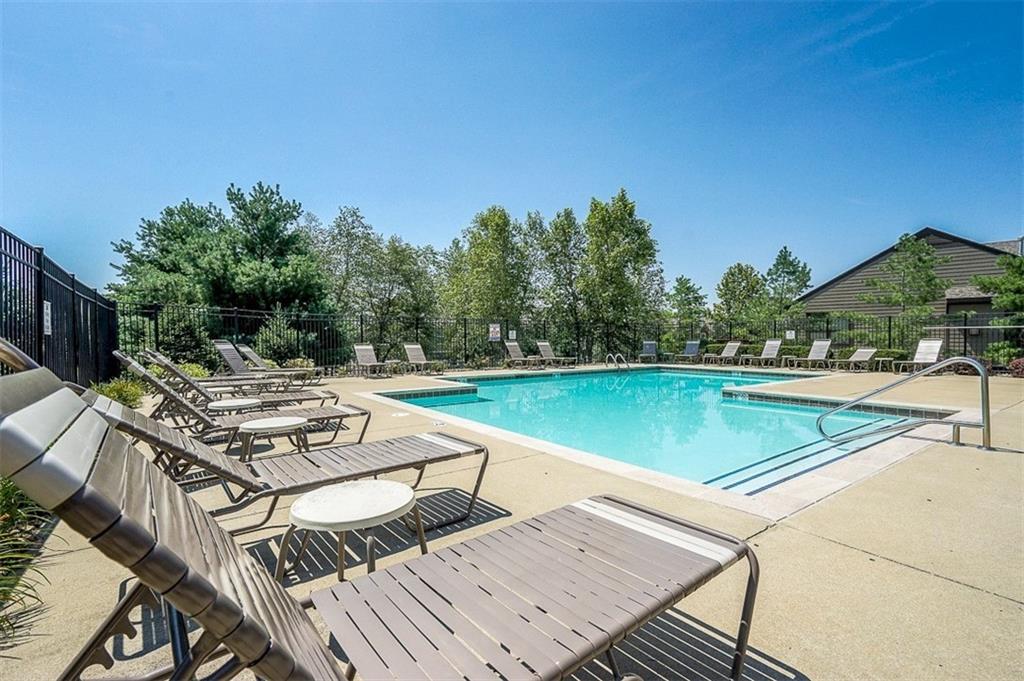 7854 W 157th Terrace, Overland Park, KS 66223