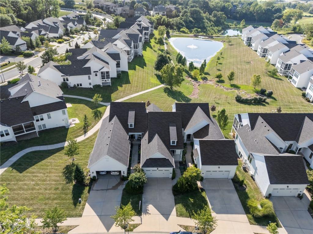 6140 Lime Stone Court, Parkville, MO 64152