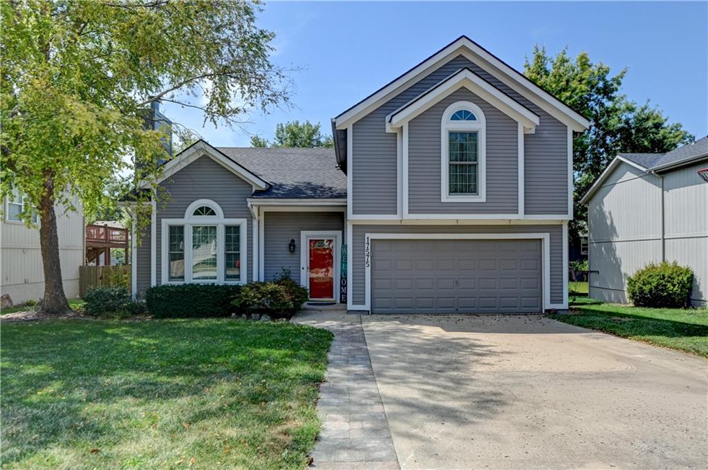 17575 W 111th Court, Olathe, KS 66061