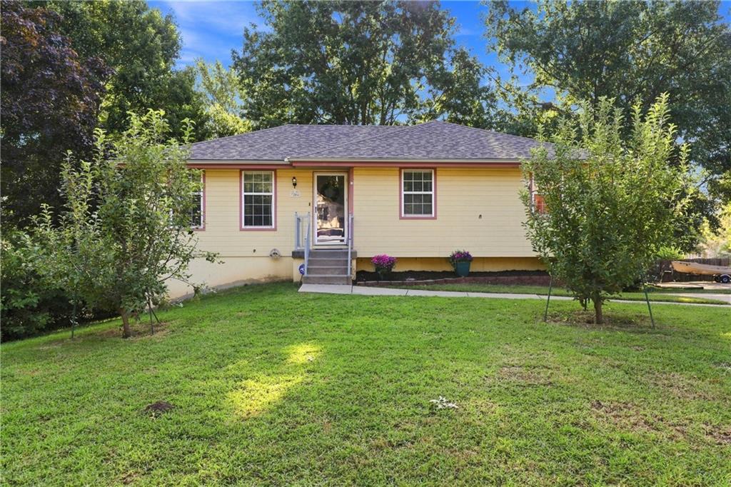 3204 SE 5TH Court, Blue Springs, MO 64014