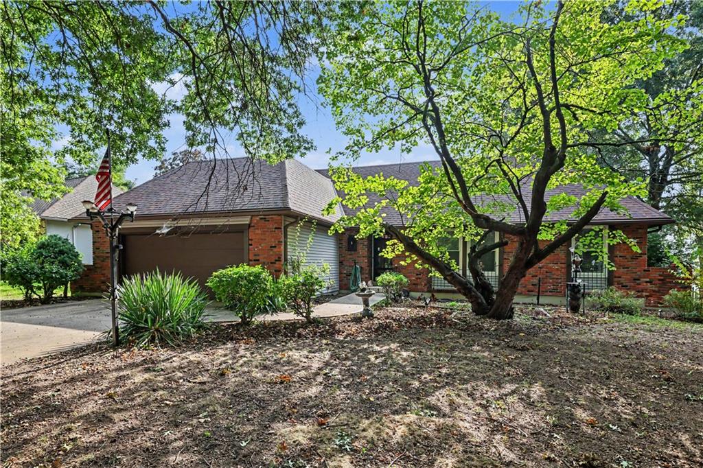 119 Johnston Parkway, Raymore, MO 64083
