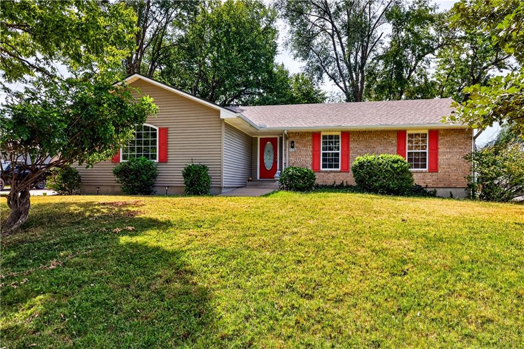 105 W South Street, Spring Hill, KS 66083