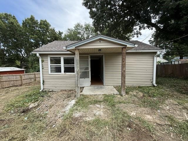 3035 Donnelly Avenue, Kansas City, MO 64129