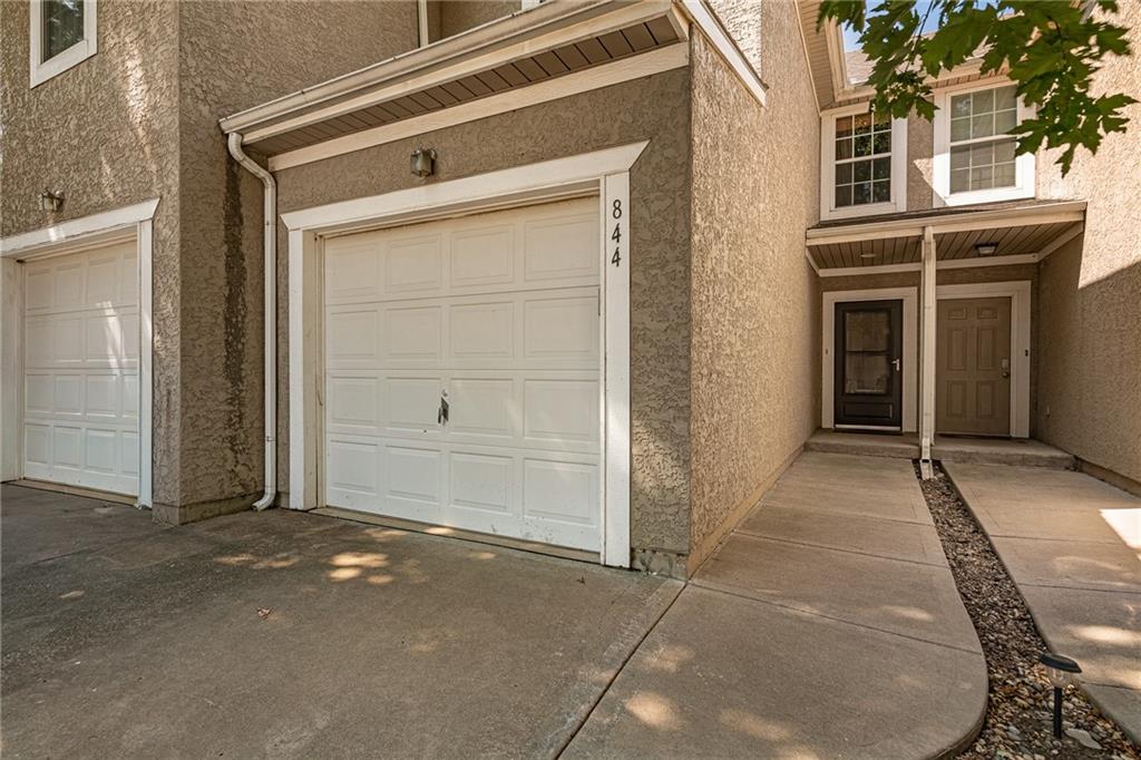 844 S Woodson Court, Gardner, KS 66030