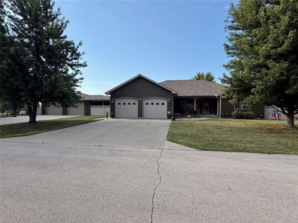 1325 Penobscot Street, Burlington, KS 66839