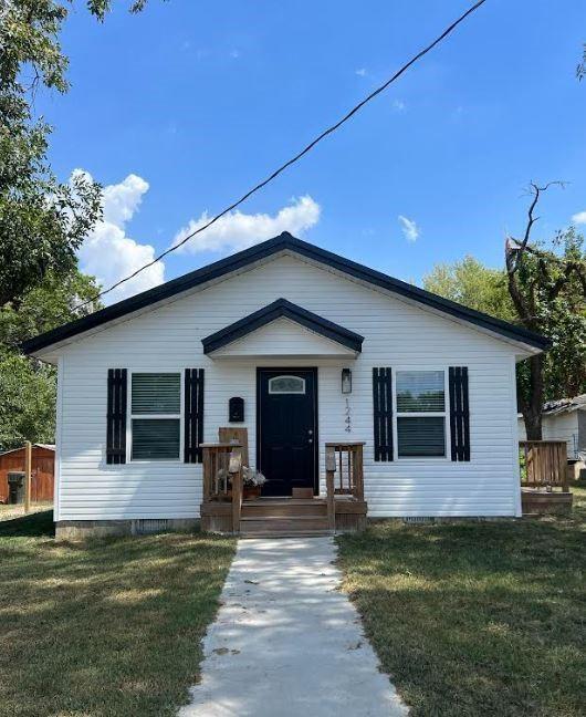 1244 N Ash Street, Nevada, MO 64772